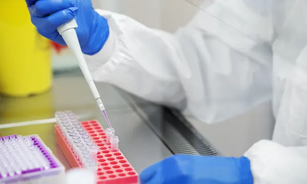 Img-Dra_Claudia_Arenas-Facial_y_corporal (1)